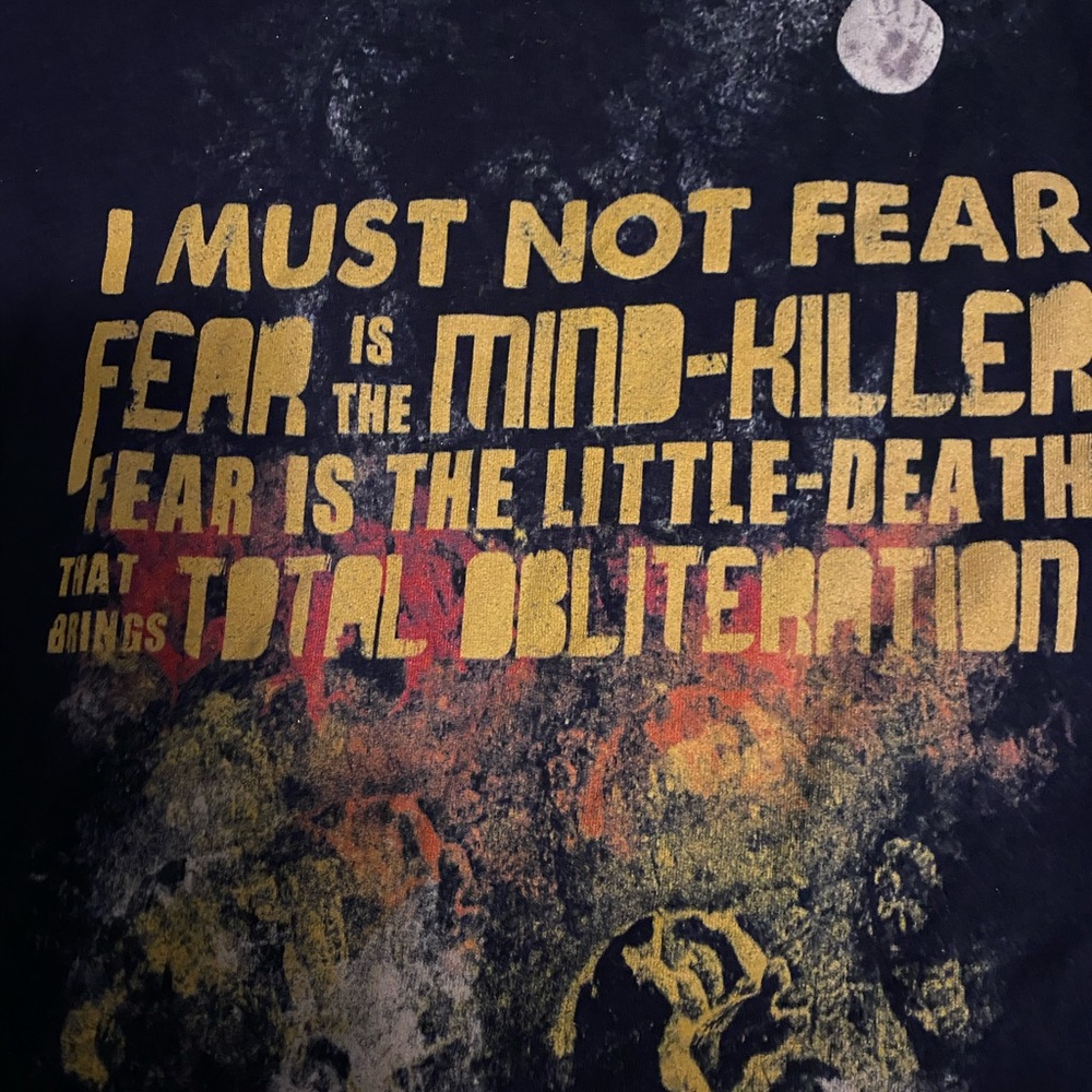 3/$20 Dune t-shirt relaxed fit XS but fits more like S or M